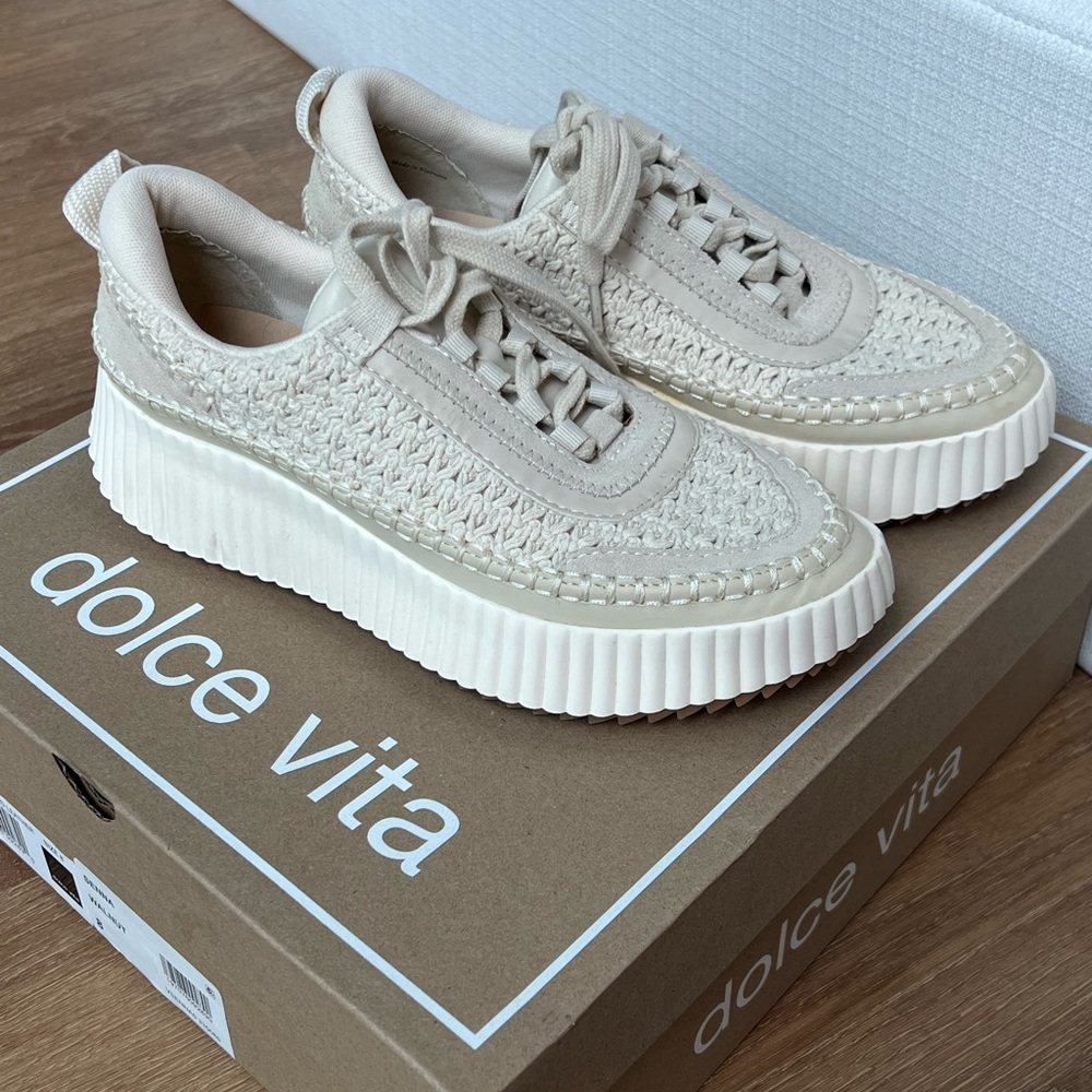 Dolce Vita Dolen Platform Sneaker ($150) size 8